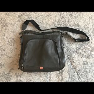 Pacapod Genuine Leather Diaper Bag